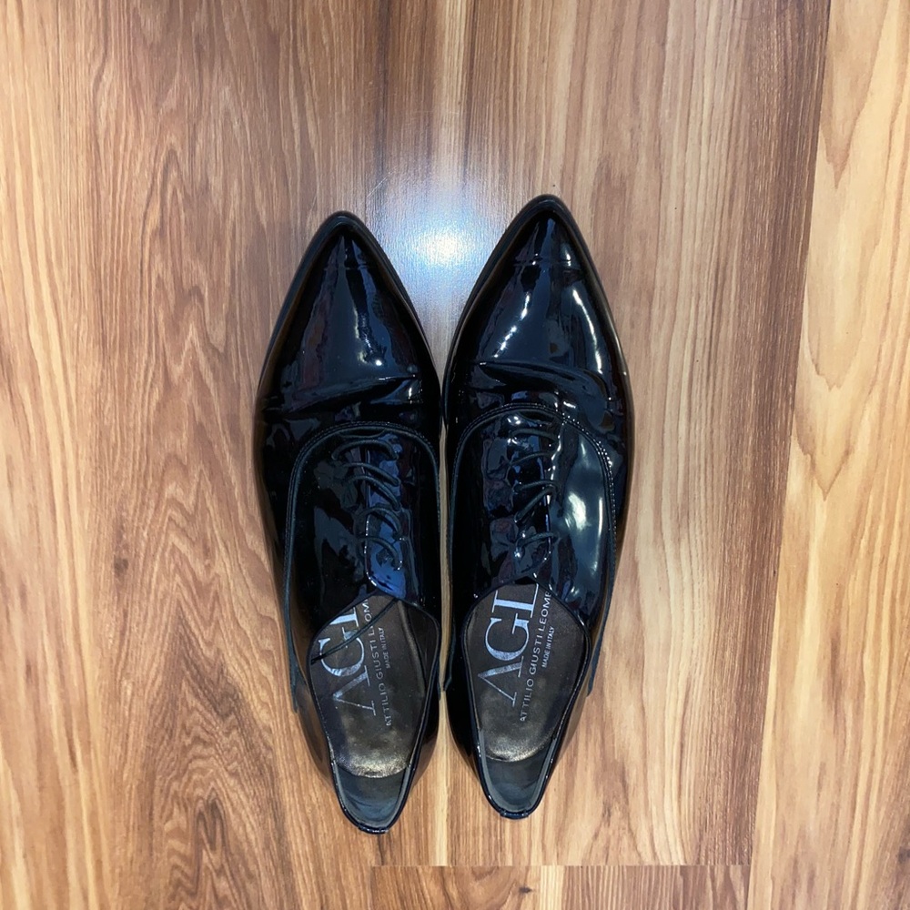 AGL Attilio Giusti Leombruni black patent pointed toe oxford - size 37.5 - $88